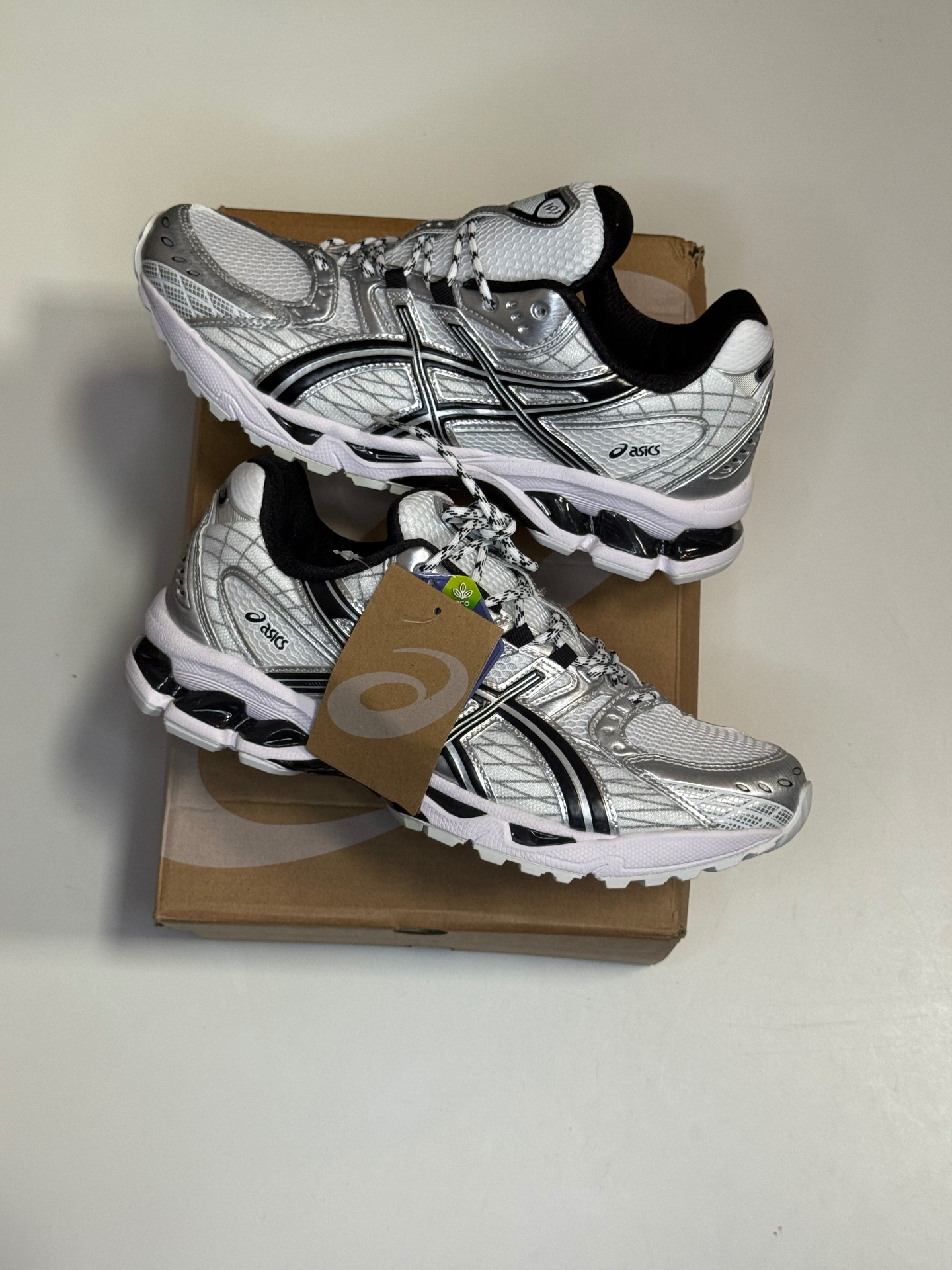 Asics QC photo 1